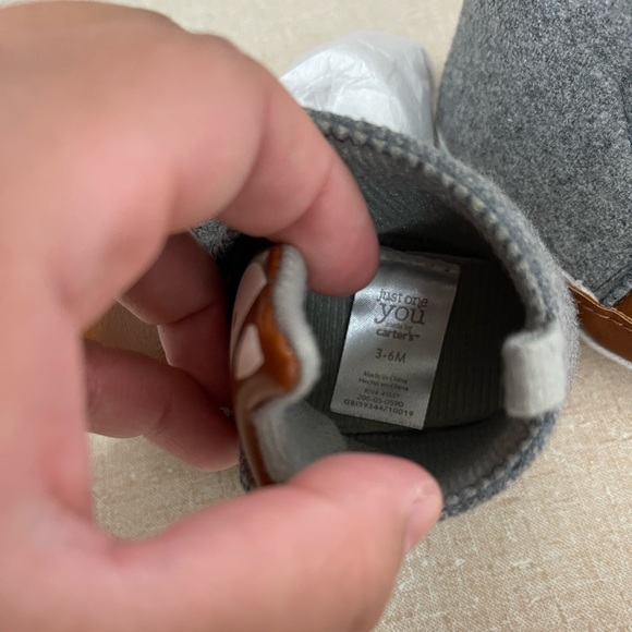 Carters just one you shoes🦊 size 3-6 months - Picture 5 of 5